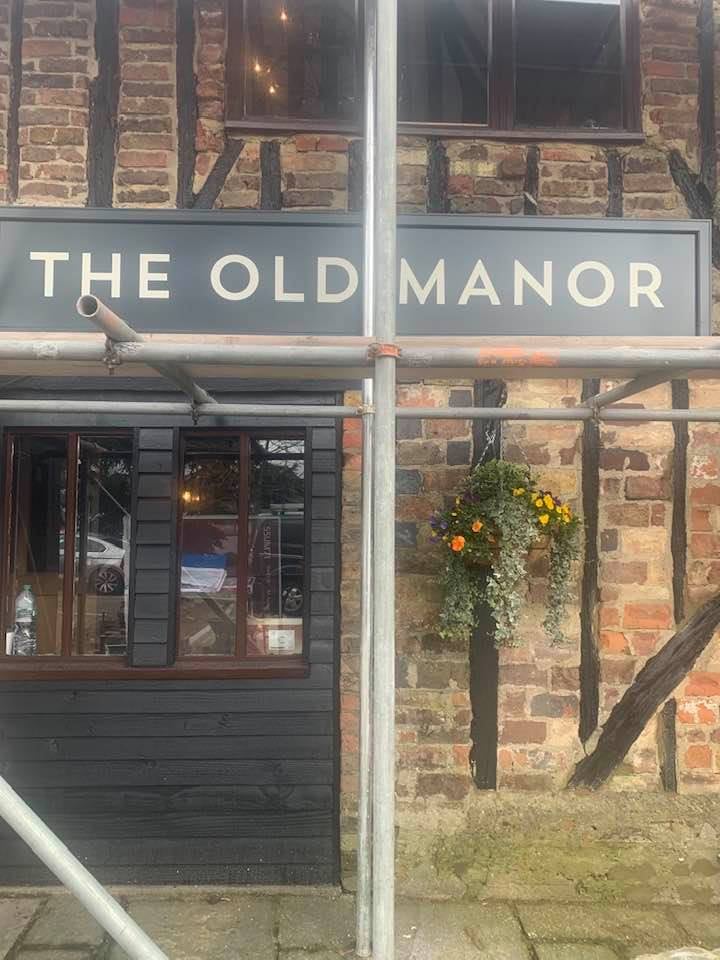 The Old Manor Pub - Jan 2020